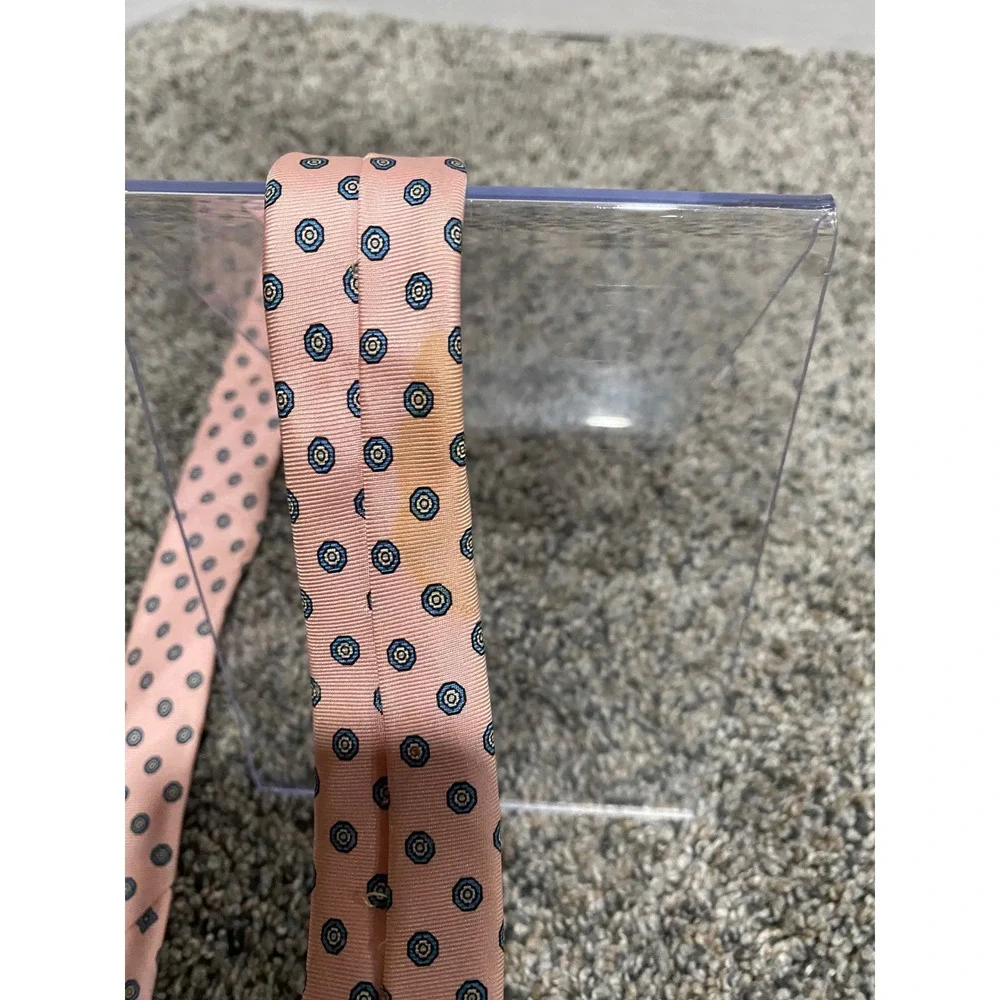 Necktie Accents by Hyatt Mens Peach Fair Silk Geometric Medallion One Size